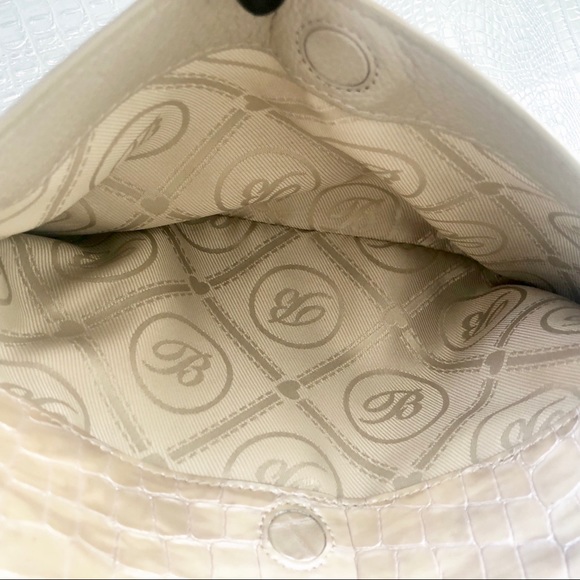 BRIGHTON LEATHER SHOULDER BAG - Picture 9 of 15